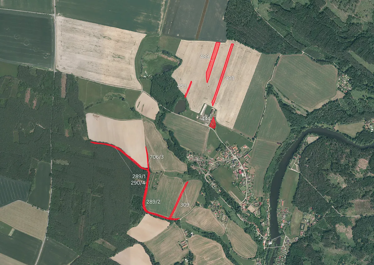 Prodej pole 10556 m²